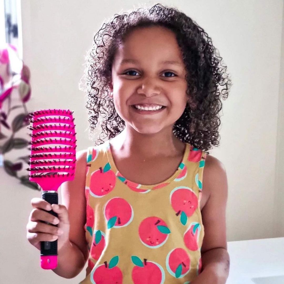 Brosse démêlante anti-douleur pour enfant Captily™